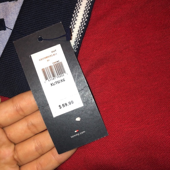 Brand new Tommy Hilfiger T-shirt - Picture 2 of 3